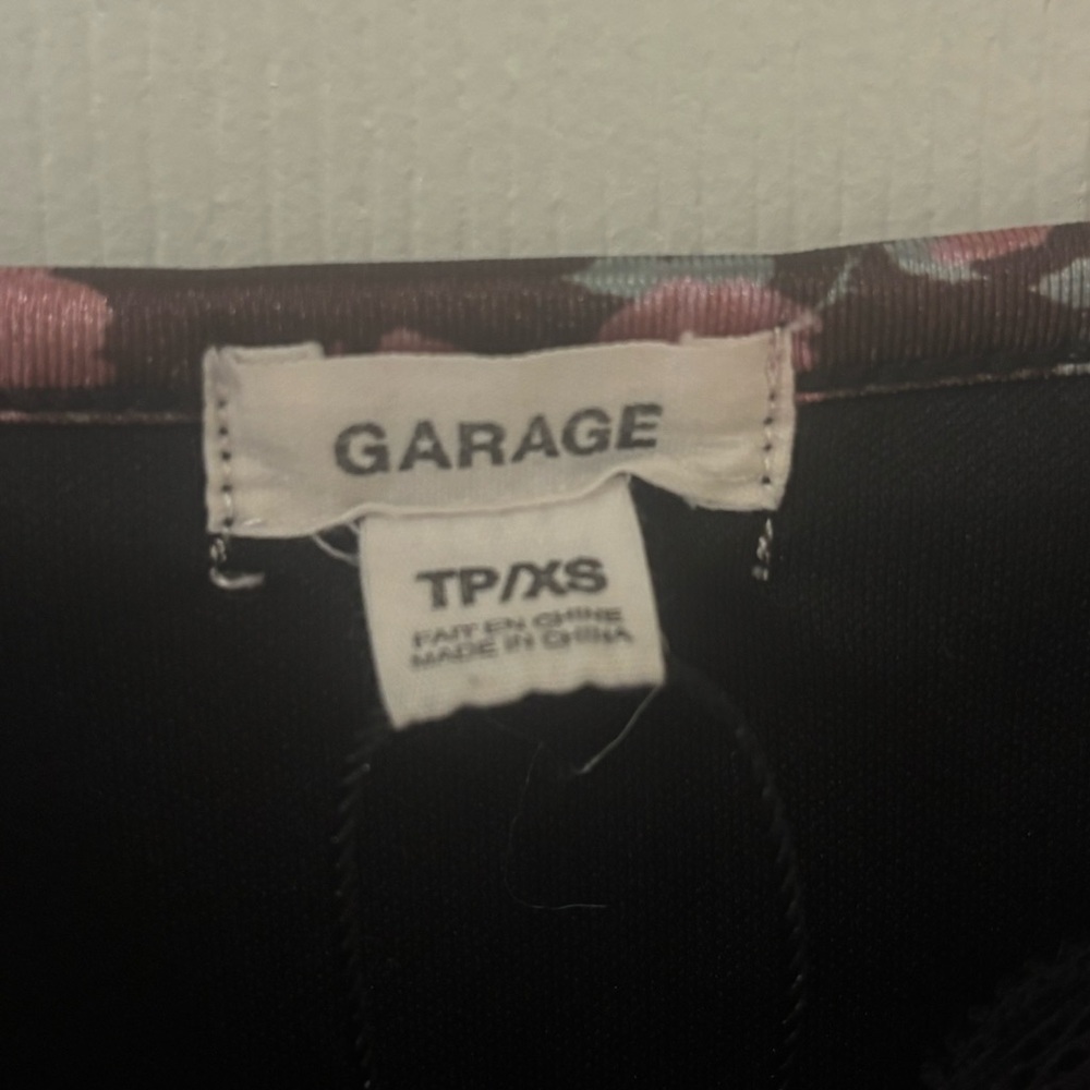 Garage Black Slip with Pink Floral Trim Adjustable Straps - Picture 3 of 3